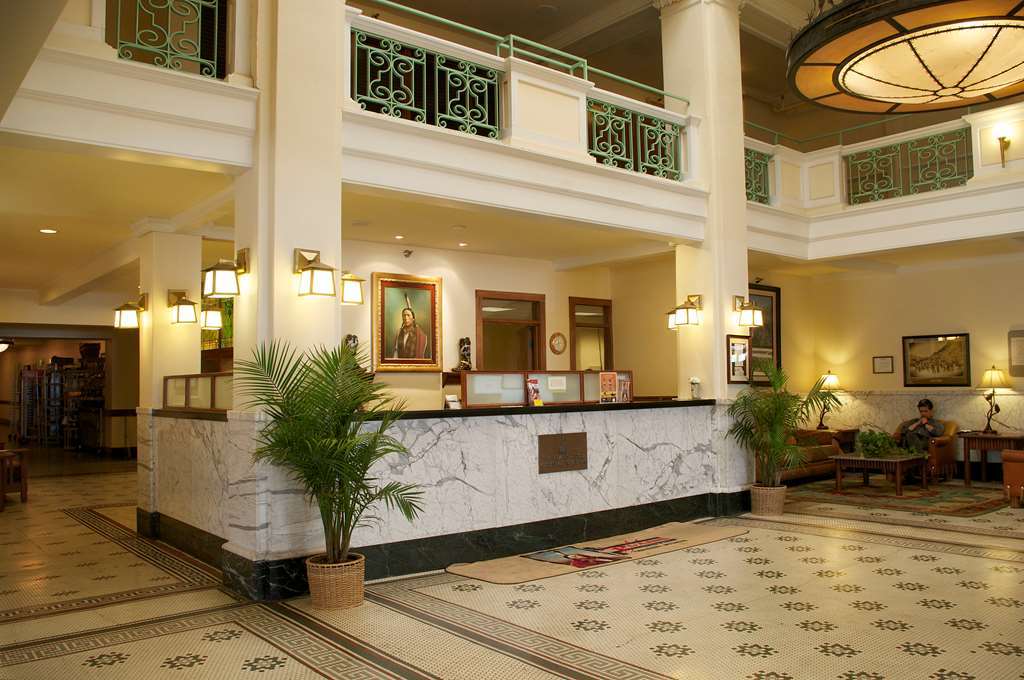 Historic Plains Hotel Cheyenne Interior photo
