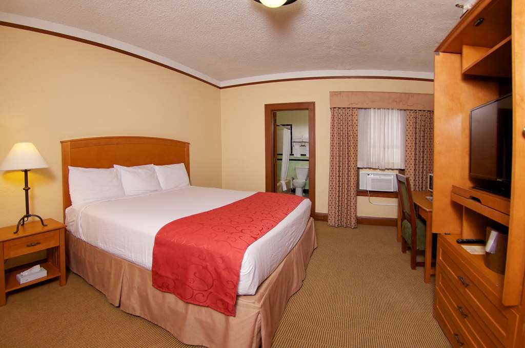 Historic Plains Hotel Cheyenne Room photo